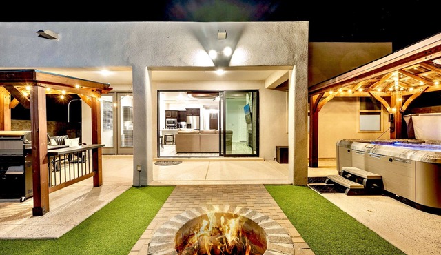Modern 3-Bedroom Villa with Jacuzzi and Gym