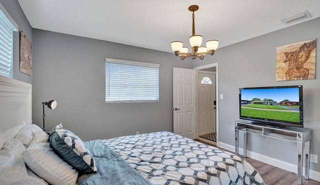 Modern 3bd/2ba Home mins to Beach & Las Olas