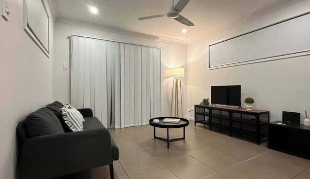 Modern 3BDR Townhouse in Bellbird Park