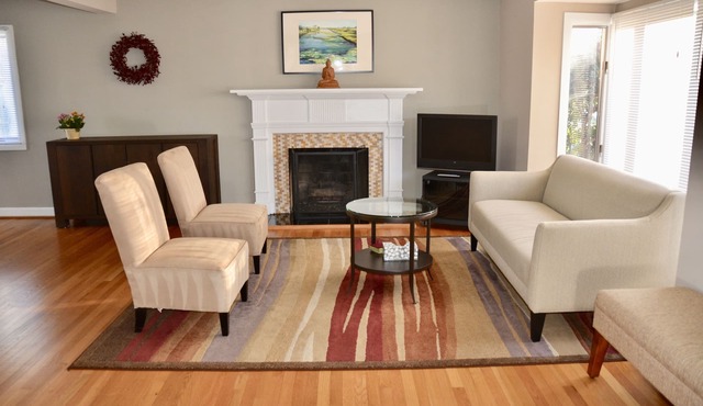 Modern 3BR/2BA, Free parking, 9 miles to DC, minutes to 395-495