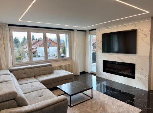 Modern 3BR Apartment with Fireplace, Miele Kitchen and Balcony