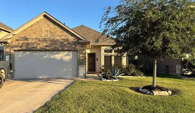 Modern 3BR Baytown Home Near I-10, 20min from Downtown Houston