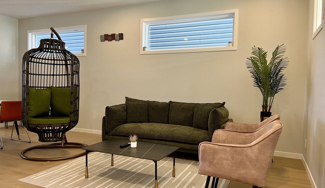 Modern 3BR | Bonus Room | Office | A/C, Smart TVs, Parking