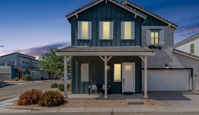 Modern 3BR Home in Goodyear – Stylish, Spacious & Family-Friendly!