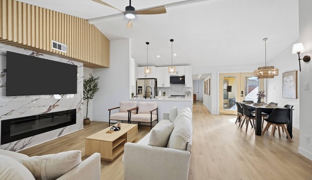 Modern 3BR Home Near Frisco & Arlington Comfortable Stay for Families & Groups