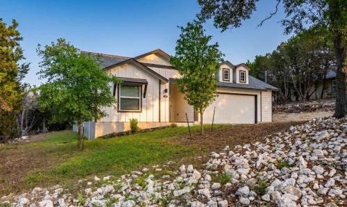 Modern 3BR House near Lake Travis Parks