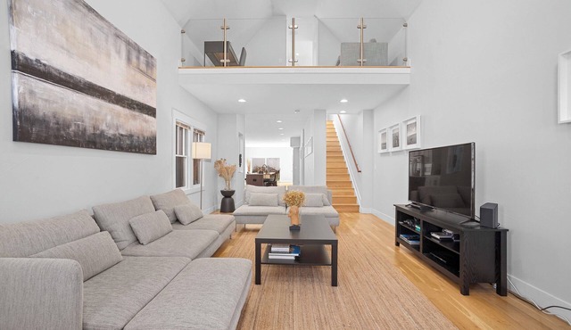 Modern 3BR House – RiNo Art District