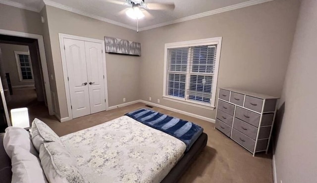 Modern 3br Lake front home