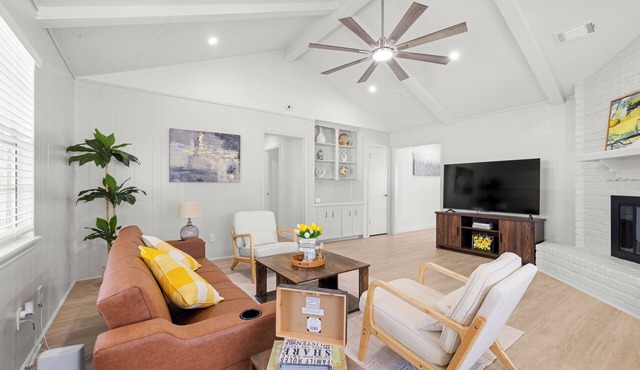 Modern 3BR Near Bellaire & Sugar Land