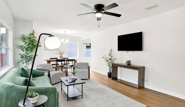 Modern 3BR Near Downtown | Perfect for Nurses