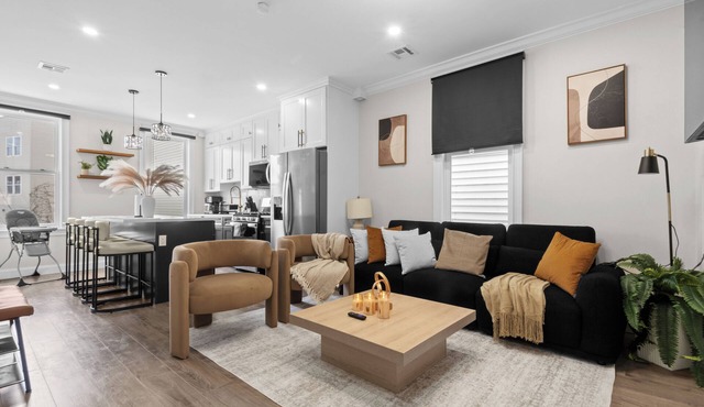 Modern 3BR Near NYC + MetLife Sleeps 7 + Parking