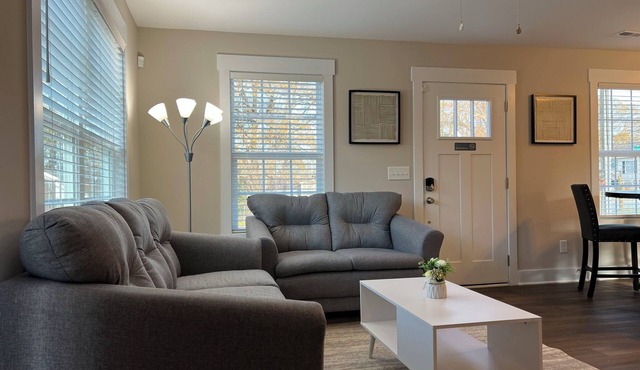 Modern 3BR New Build - King Bed + Roku TVs