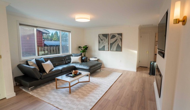 Modern 3BR - Rare AC in Seattle - Family-Friendly