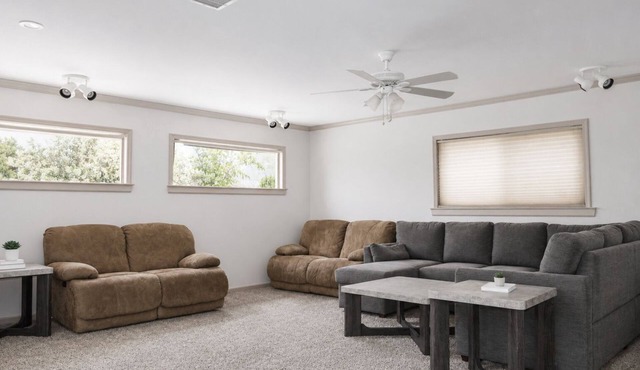 Modern 3BR Retreat + Game Room + 2 King Beds