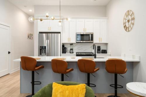 Modern 3BR Stay Near DT CHI