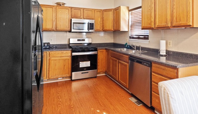 ★Modern 3BR Townhouse minutes from Washington, DC★
