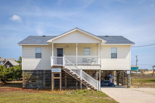 Modern 3rd Row Cottage Hot Tub and Pet Friendly