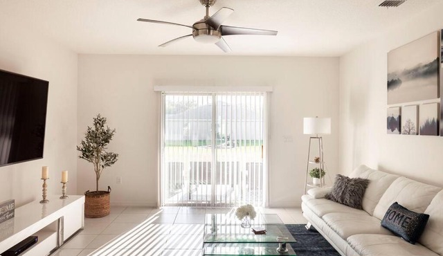 Modern 4 Bdr Home near Tradition Town Center