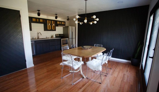 Modern 4 Bed 2 Bath Home On Golf Course Close To Campus + More!