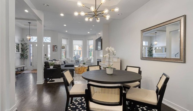 Modern 4 Bed, 3.5 Bath Home | Near Sox & McCormick