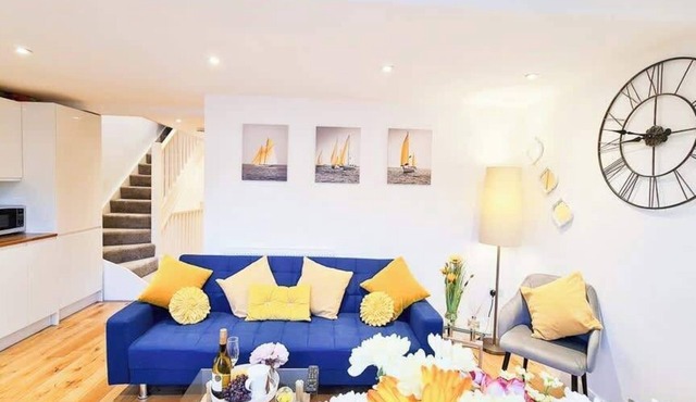 Modern 4 bedroom flat, Near Brighton Station