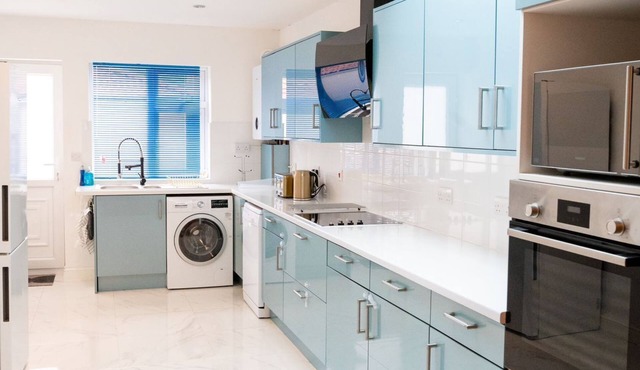 Modern 4 Bed House in Filton Bristol City