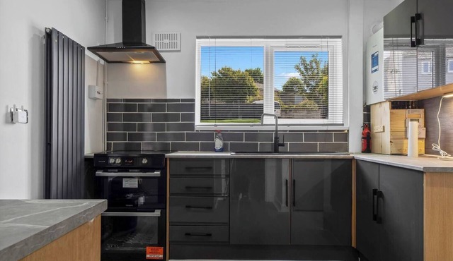 Modern 4 bed | Whitehaven| Pass the Keys