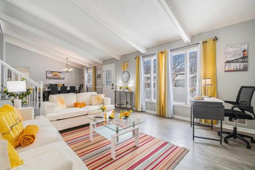 Modern 4-Bedroom Retreat