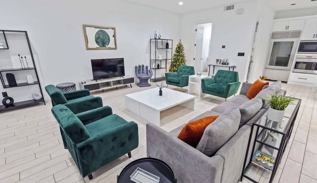 Modern 4-Story Townhome | Med Center | Sleeps 8
