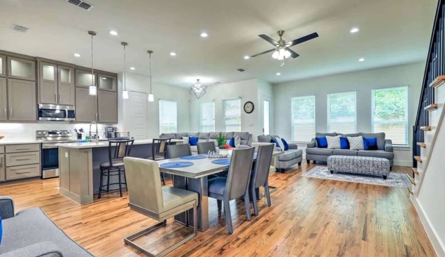 Modern 4BD, Best in the West, Dallas Area