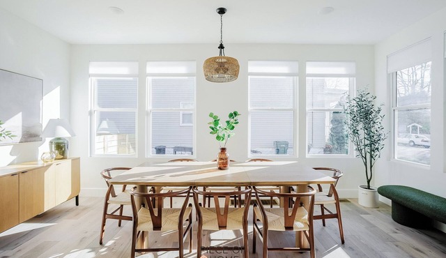 Modern 4Bed, 3 Baths 1st Floor King Bed by Oakley