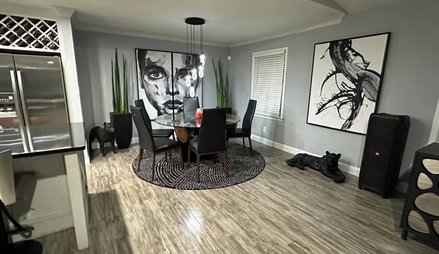 Modern-4bedroom Getaway