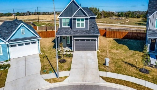 Modern 4BR, 2.5BA Home in Quiet Rural Setting Near Kyle, Lockhart, San Marcos!