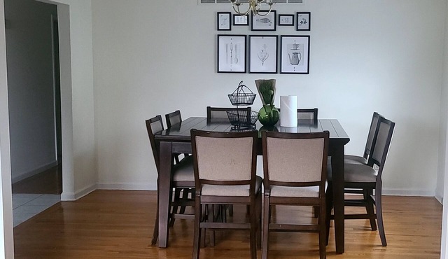 Modern 4BR/2BA Apt next to Mall, Resto & Airport!