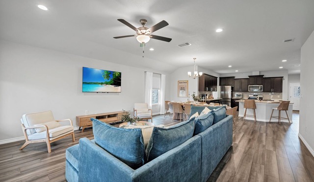 Modern 4BR/2BA Home Near Airport, London HS & Local Businesses Welcome to this newly built, professionally designed 4-bedroom, 2-bath home in Corpus Christi—perfect for business travelers, families, and groups of up to 8 guests. Enjoy a bright ope
