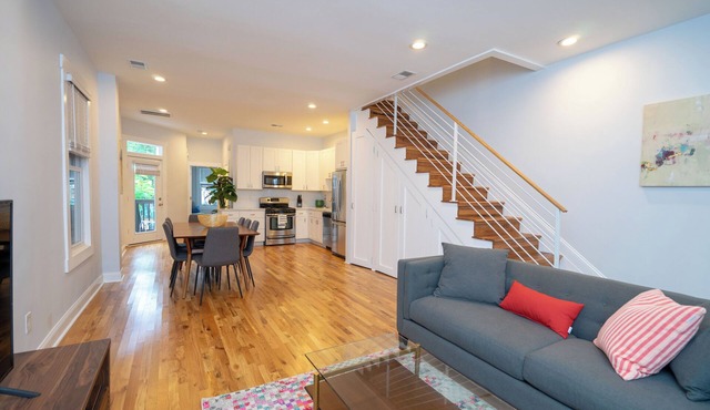 Modern 4BR Columbia Heights Gem Walk 2 Metro & Shops with Parking