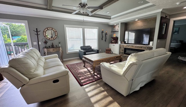 Modern 4BR Getaway Near Hard Rock & Beaches