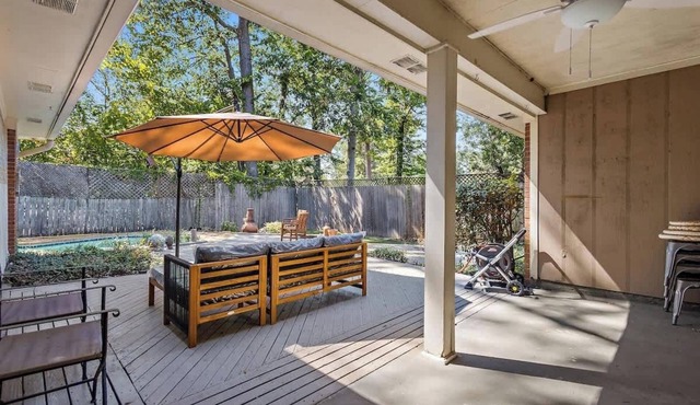 Modern 4BR Getaway w/Spacious Backyard and Pool
