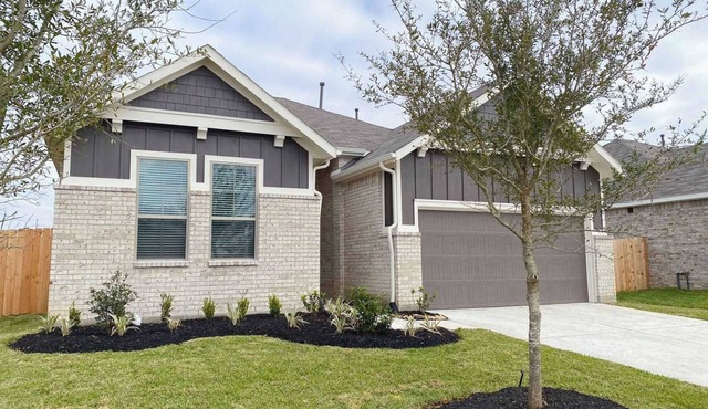 Modern 4BR Home in Rosenberg with Spacious Living and Prime Location #41715