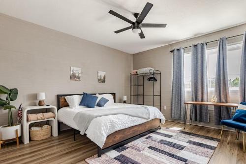 Modern 4BR Home with Parking & King Beds