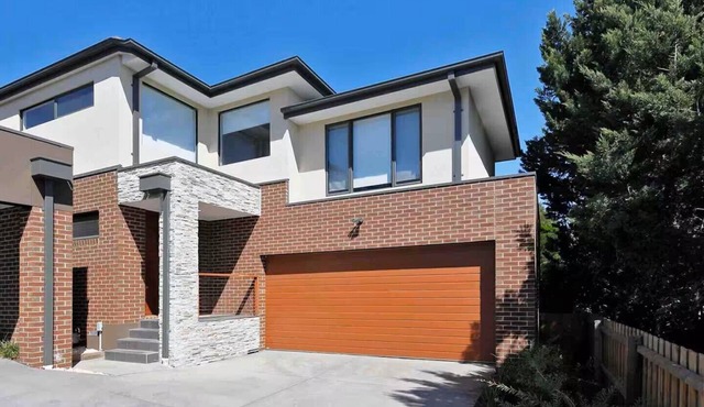 Modern 4BR townhouse best for family and couples