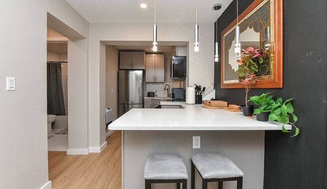 Modern 5-Bedroom Duplex in Trendy Soho, NYC