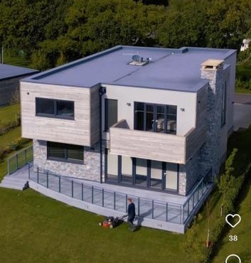 Modern 5 Bedroom Luxury Home with Sea Views and Hot Tub