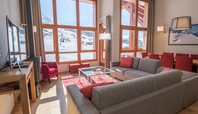 Modern 5-room apartment with pool, spa, gym, parking in Arcs 1800