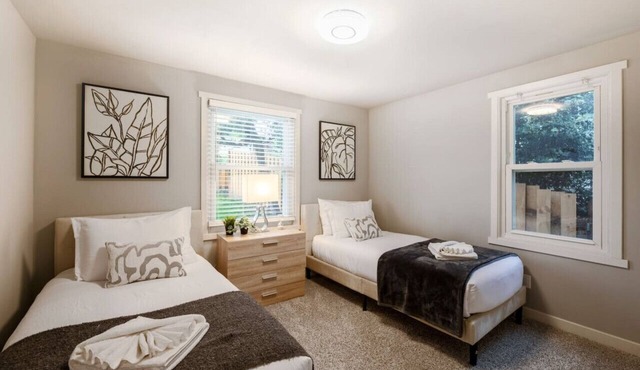 Modern 5b3b, Newly Remodeled house @South Seattle