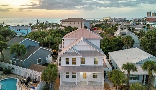 Modern 5BDR w/Private Pool, 2 min Walk to the Beach! | Montoute by AvantStay