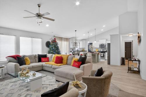 Modern 6BR Home Near Park City home