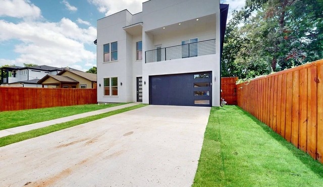 Modern 6BR Masterpiece with 2 primary suites