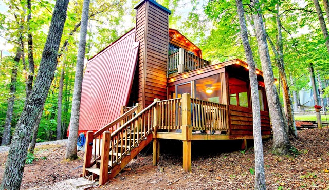 Modern A-Frame in Blairsville - Indoor Hot Tub & Firepit