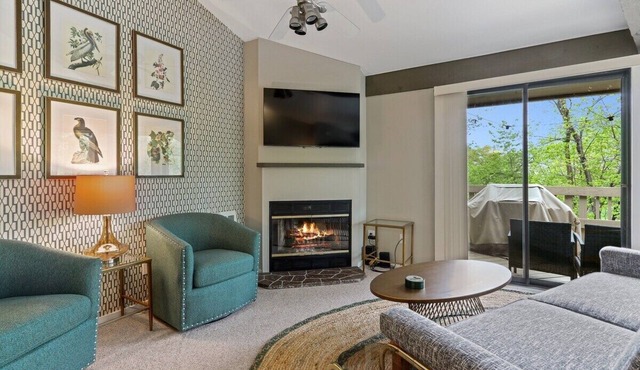 Modern Abbey Springs Condo Pools, Private Beach, Golf Cart & Lake Life